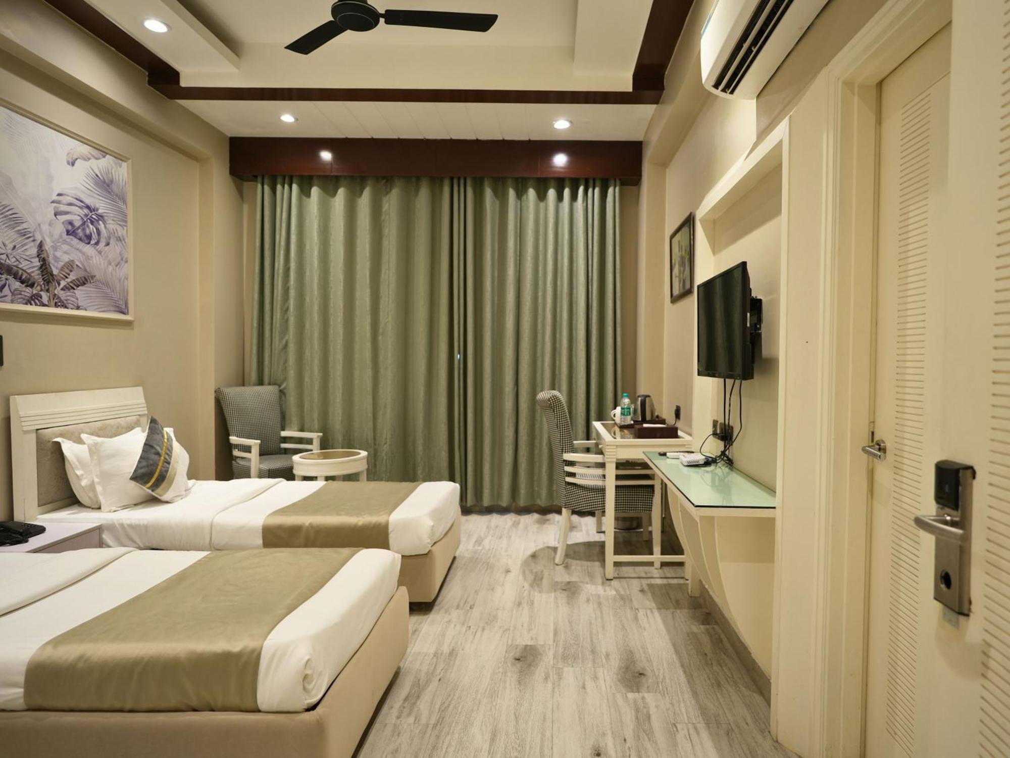 Hotel Skon Boutique By Orion New Delhi