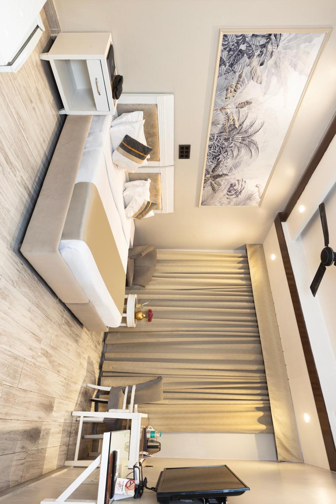 Skon Boutique By Orion 3*